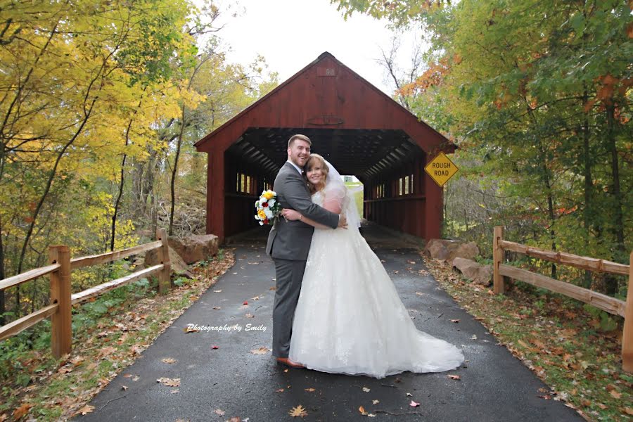 Fotografo di matrimoni Emily (emilyphotos). Foto del 30 dicembre 2019