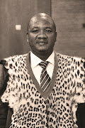  Ikosi Sipho Etwell Mahlangu, United Royal Kingships nonexecutive chairman.