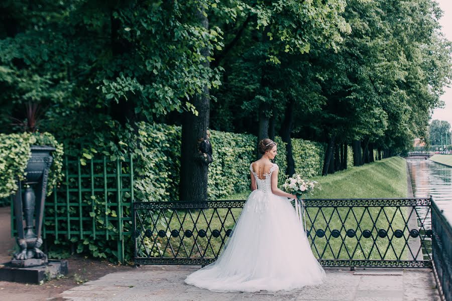 Fotograf ślubny Olga Davydova (olalawed). Zdjęcie z 8 sierpnia 2016