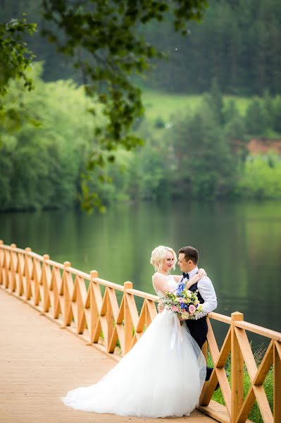 Bryllupsfotograf Anastasiya Rogova (nastasssia). Bilde av 7 februar 2020