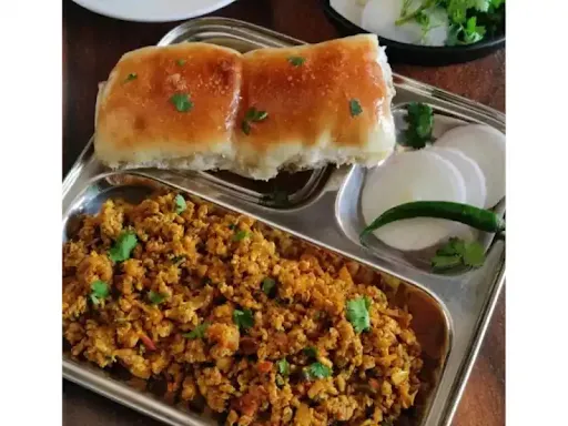 Egg Bhurji Pav