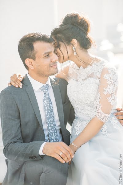 Fotógrafo de casamento Rinat Yamaev (izhairguns). Foto de 6 de junho 2021