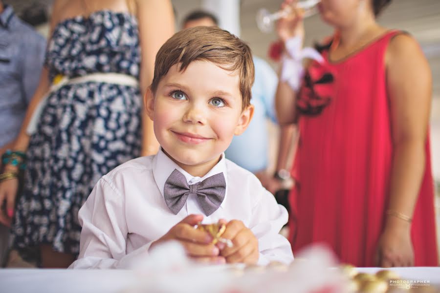 Wedding photographer Mikhail Pivovarov (stray). Photo of 18 December 2013