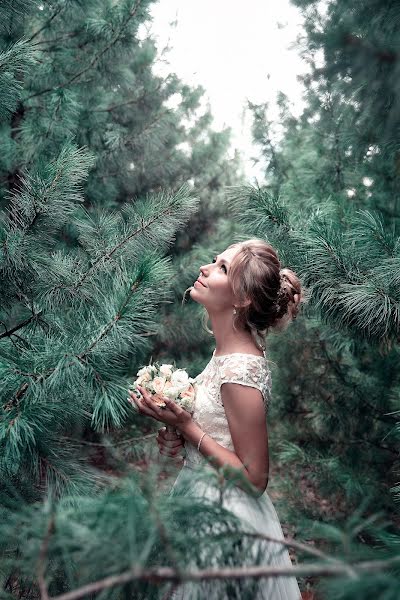 Fotógrafo de casamento Alevtina Ozolena (ozolena). Foto de 5 de novembro 2020