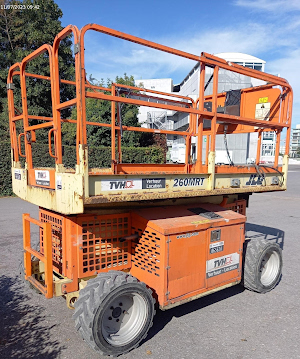 Picture of a JLG 260MRT