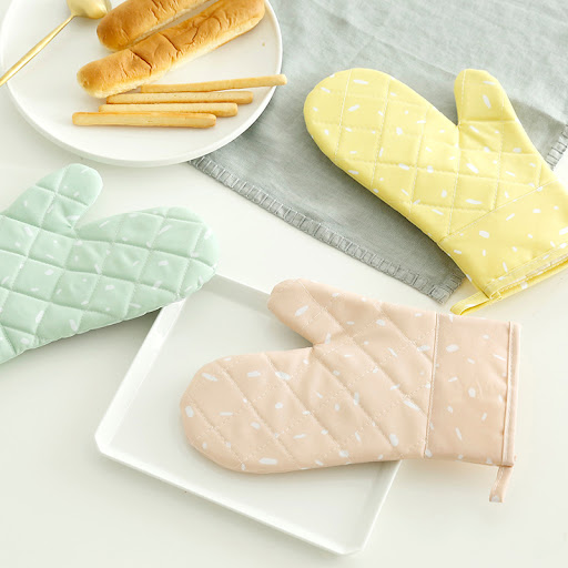 Title 3, Home fabric microwave oven gloves, heat resista...