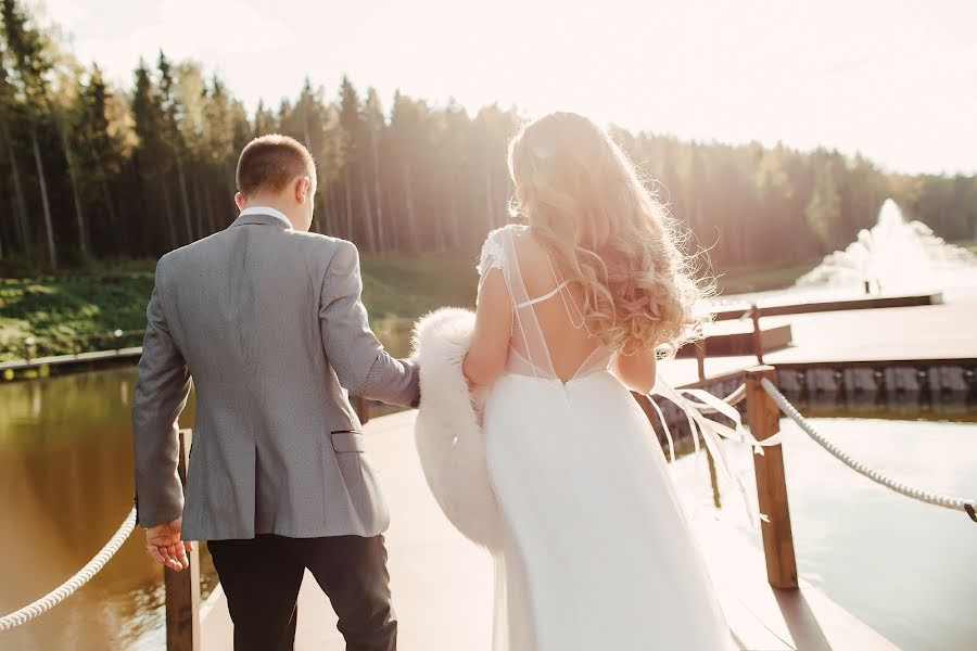 Fotógrafo de bodas Yuliya Danilova (july-d). Foto del 8 de noviembre 2018