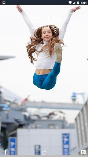 Anna McNulty Wallpaper 2020