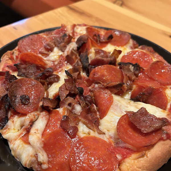 Pepperoni & Bacon Pizza