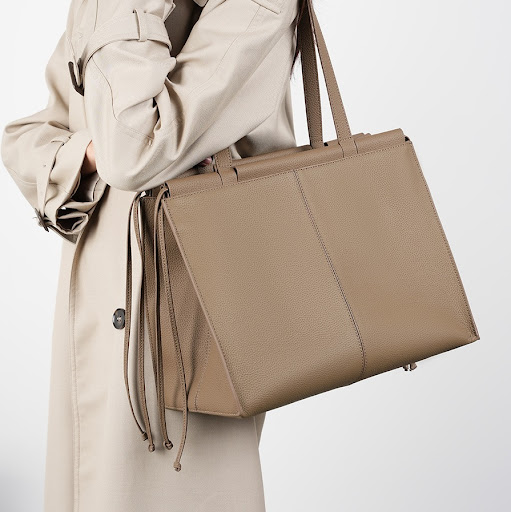 Title 1, Large Capacity New Trendy High-grade Fashion Sh...