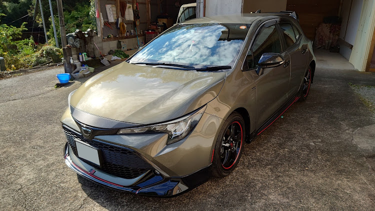 カローラスポーツの日曜休日当番・朝から洗車して気持ちえぇに関するカスタム事例の投稿画像3枚目
