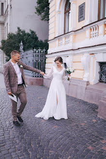 Fotografo di matrimoni Asya Sharkova (asya11). Foto del 9 agosto 2022