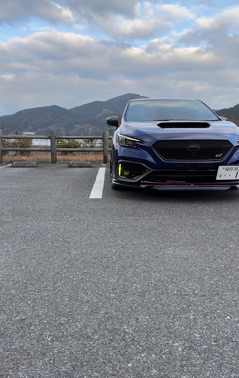 WRX S4の真正面ショットに関するカスタム事例の投稿画像1枚目
