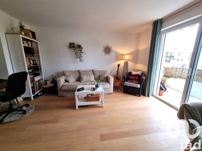 Location meublée appartement 3 pièces 70 m² à Chennevieres-sur-marne (94430), 1 480 €