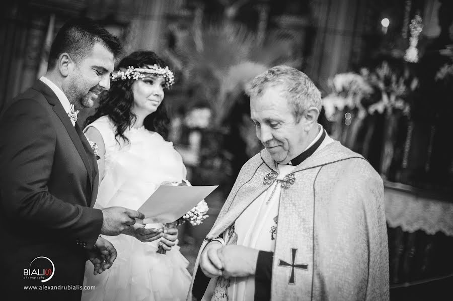 Fotógrafo de casamento Alexandru Bialis (alexandrubialis). Foto de 24 de fevereiro 2019