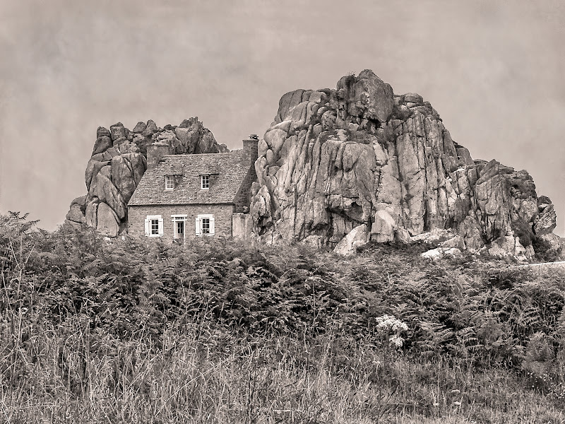  Una casa nella roccia di D. Costantini