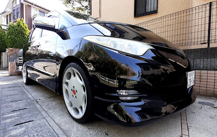 エスティマの愛車の好きな角度・DIY・洗車に関するカスタム事例の投稿画像1枚目