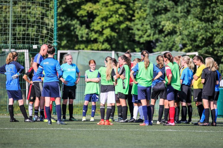 De toekomst van het vrouwenvoetbal in België? De Yellow Flames zijn geboren