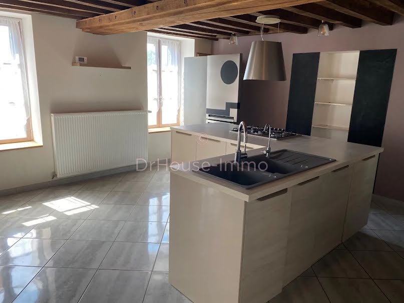 Vente maison 9 pièces 200 m² à Saint-Amand-en-Puisaye (58310), 128 500 €