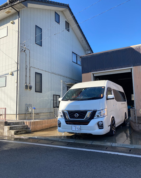 NV350キャラバンの👩‍⚕️医療従事者に感謝とエール❤️・年明け早々第6波が襲いかかる⁉️・引き続き😷不織布マスク着用で❗️・🏥幽霊病床や🏨GOtoに群がる🪰❓・😷マスクも🎫クーポンも💩と🪰に関するカスタム事例の投稿画像2枚目