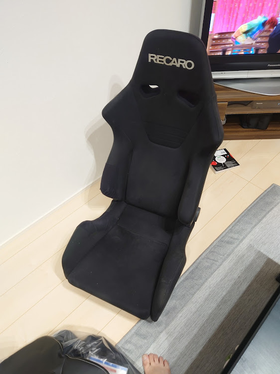 アコードツアラーの佐賀・RECARO SR-6・取り付けは加工必須・いらんセンサー多すぎに関するカスタム事例の投稿画像1枚目