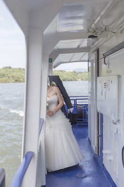 Fotografo di matrimoni Álmos Eőry (eoryphoto). Foto del 13 febbraio 2017