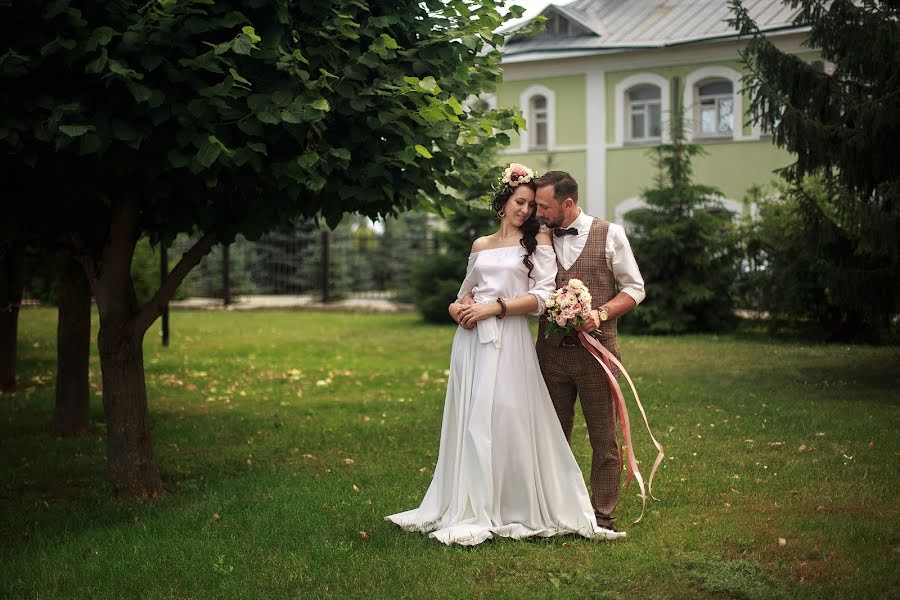 Fotografo di matrimoni Margarita Nasakina (megg). Foto del 5 agosto 2021