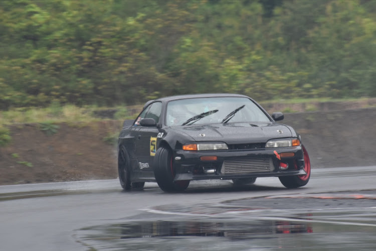 シルビアのs14後期、シルビア・前期フェイス・シルビアに関するカスタム事例の投稿画像1枚目