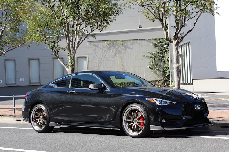 Q60のINFINITI・Q60・NISSAN・SKYLINE・v37に関するカスタム事例の投稿画像1枚目