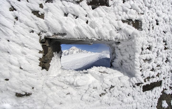 Finestra di guerra sul monte Bianco di Yanez