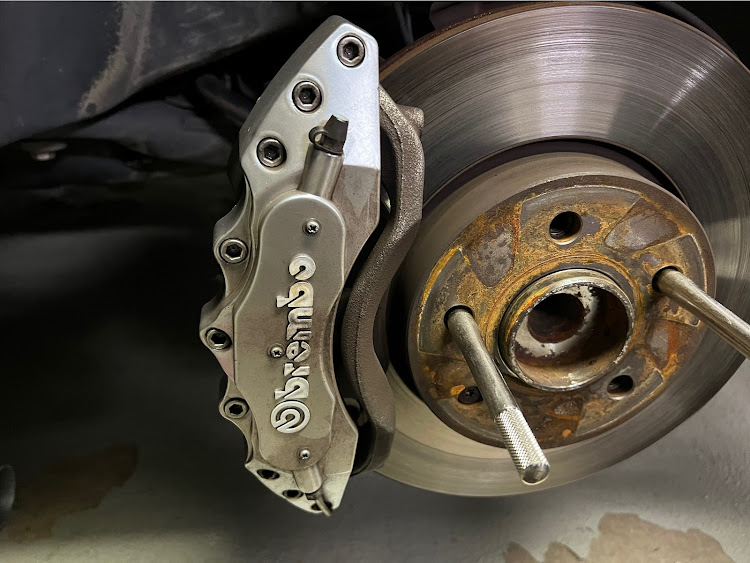 Vクラスの暑い・暑くてもイメージチェンジ・自己満の世界・色々シンドイですね・大排気量V6保存会に関するカスタム事例の投稿画像3枚目