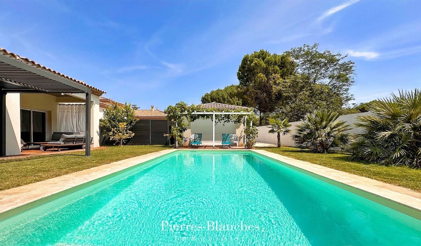 House with pool and terrace Grau d'Agde