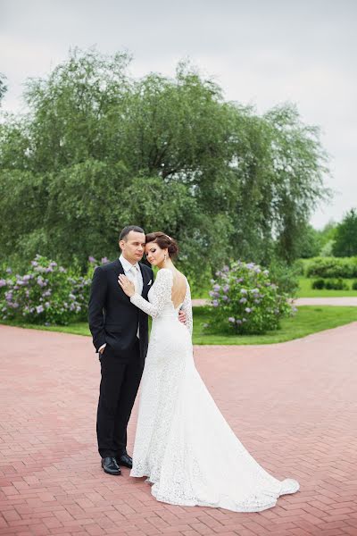 Nhiếp ảnh gia ảnh cưới Anna Polukhina (polukhinaanna). Ảnh của 20 tháng 7 2015