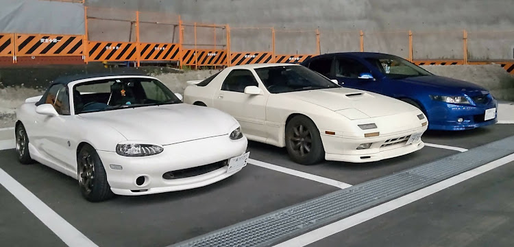 ロードスターのRX-7・ロータリー・山口スピーカーシステム・カーメイクコーンズ・悪ノリおじさんグループに関するカスタム事例の投稿画像7枚目