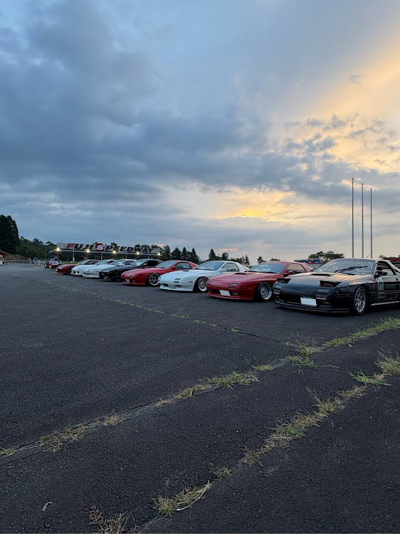 RX-7のお披露目MT・グラチャン・タクシーに関するカスタム事例の投稿画像2枚目