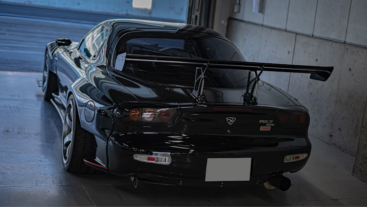 RX-7の藤田エンジニアリング・FEED・FEED GT3・アフラックスGT3・今年も宜しくお願い致しますに関するカスタム事例の投稿画像3枚目