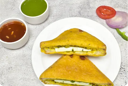 Paneer Bread Pakoda [2 Pieces]