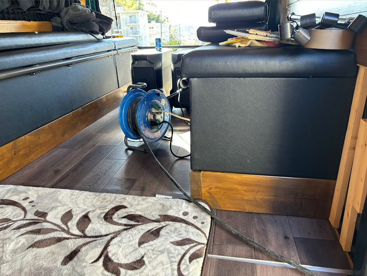 ハイエースバンの【カッパ連合】【海坊主屋】10moさんが投稿したカスタム事例の投稿画像2枚目