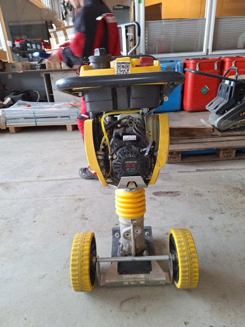 Photo de DIVERSE BOMAG BT 60