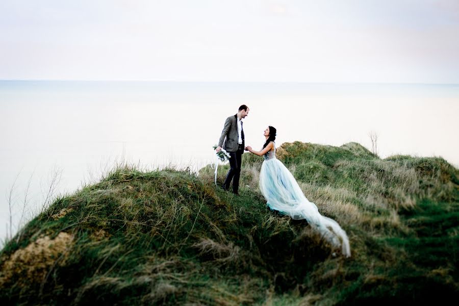 Fotógrafo de casamento Evgeniy Tarasov (tarasof). Foto de 22 de abril 2017