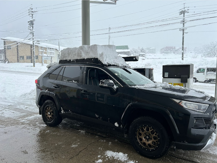 RAV4のrav4・冬仕様・スタッドレス・スノーアタック・野沢温泉スキー場に関するカスタム事例の投稿画像1枚目
