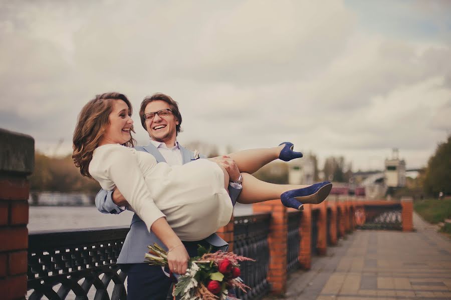 Fotografo di matrimoni Anya Sokolova (sokolove). Foto del 2 ottobre 2015