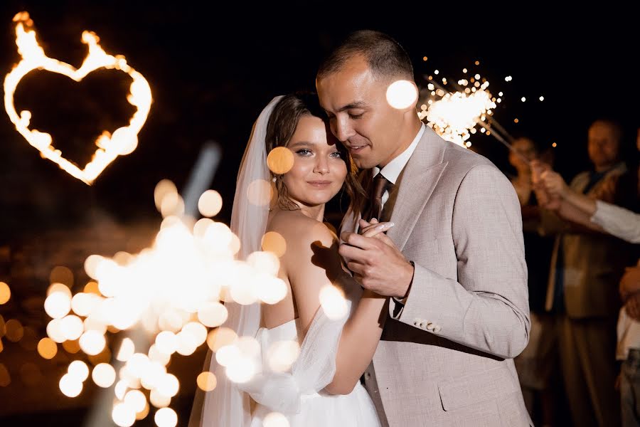 Fotógrafo de bodas Yuliya Zemskova (yuliaisarkina). Foto del 24 de julio 2023