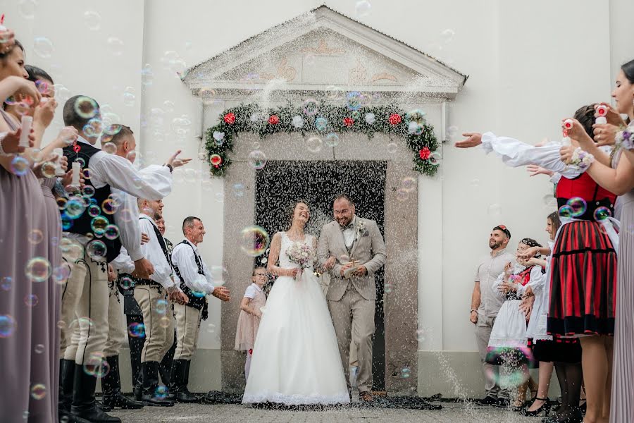 Wedding photographer Levente Gábor (levente). Photo of 19 June 2023