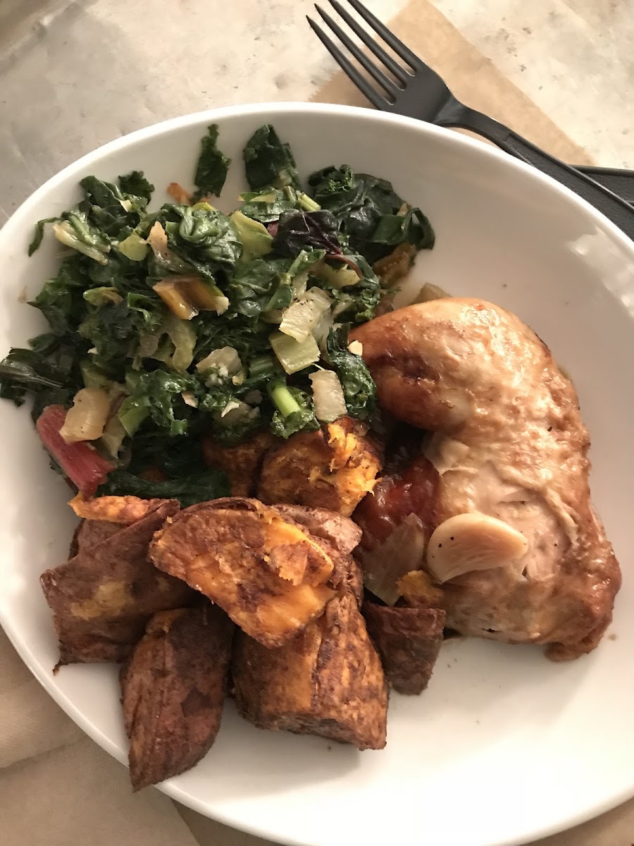 Organic chicken, sweet potatoes & roasted veggies!