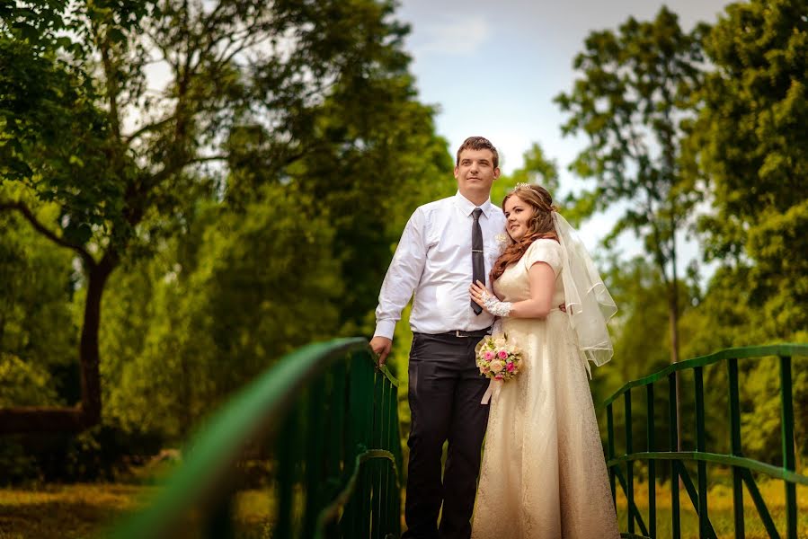 Svatební fotograf Konstantin Tischenko (konstantinmark). Fotografie z 5.července 2017