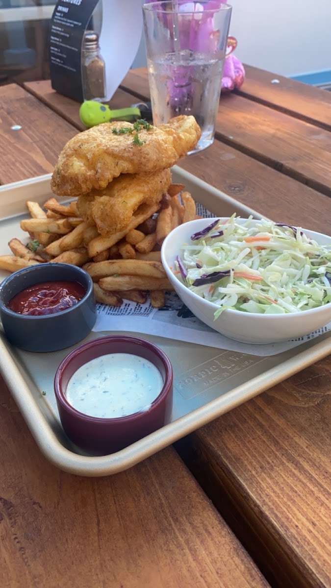 2pc Halibut & Chips