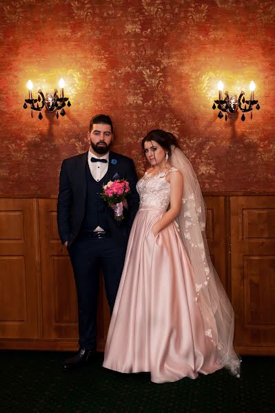 Wedding photographer Violetta Shkatula (violettashkatula). Photo of 12 February 2020