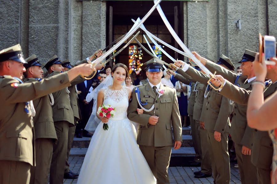 Fotógrafo de bodas Karolina Strugalska (strugalskafoto). Foto del 10 de marzo 2020