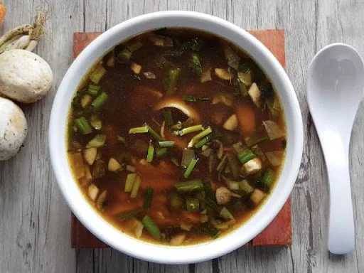 Veg Manchow Soup [Serves 1]